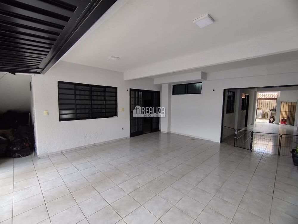 Sobrado à venda com 5 quartos, 159m² - Foto 1