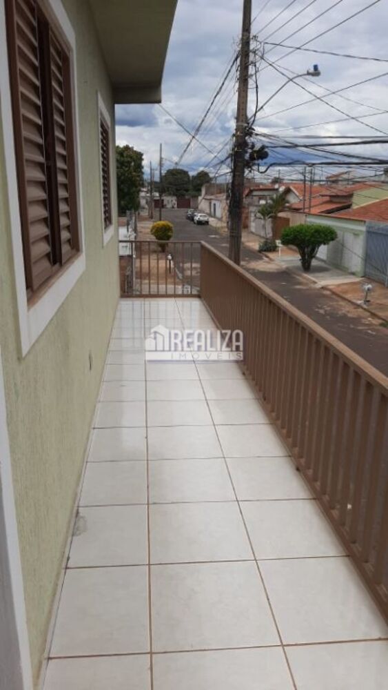 Sobrado, 6 quartos, 360 m² - Foto 2