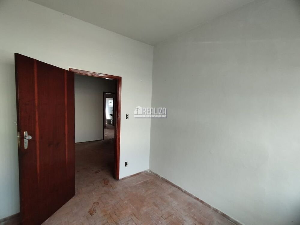 Casa, 3 quartos, 102 m² - Foto 2