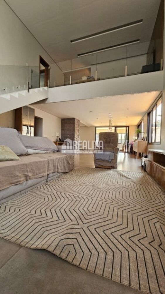 Casa, 4 quartos, 318 m² - Foto 2