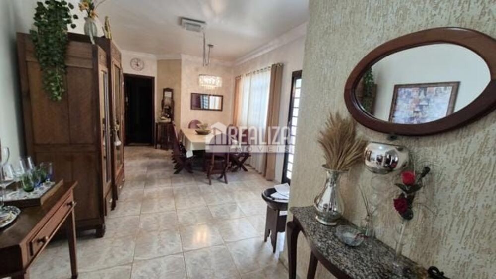 Casa, 4 quartos, 240 m² - Foto 9