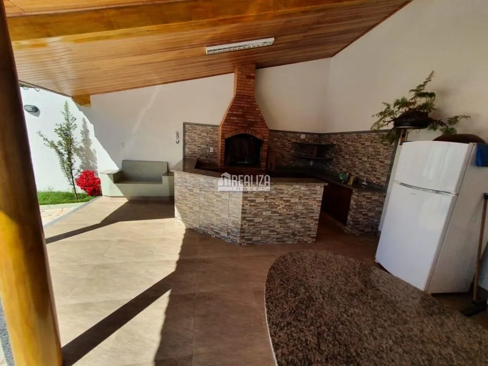 Casa, 4 quartos, 240 m² - Foto 15
