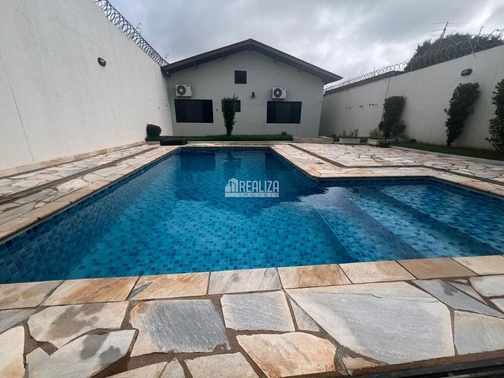 Casa, 4 quartos, 240 m² - Foto 4
