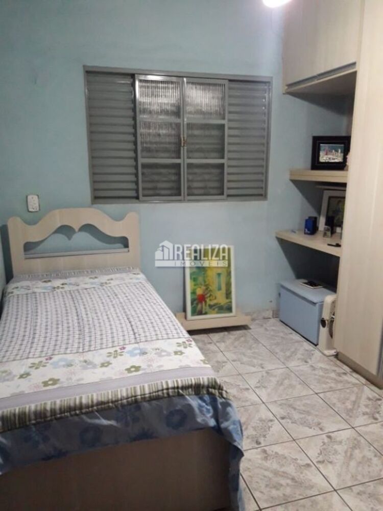 Casa à venda com 2 quartos, 130m² - Foto 6