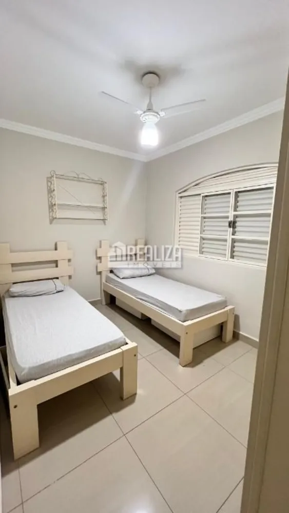 Casa, 4 quartos, 185 m² - Foto 4