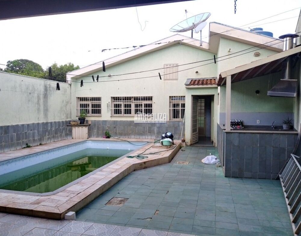 Casa, 4 quartos, 557 m² - Foto 2