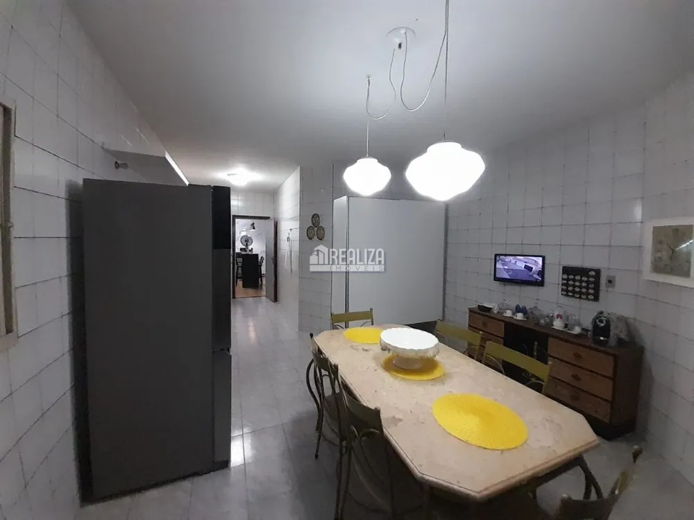 Casa, 3 quartos, 240 m² - Foto 19