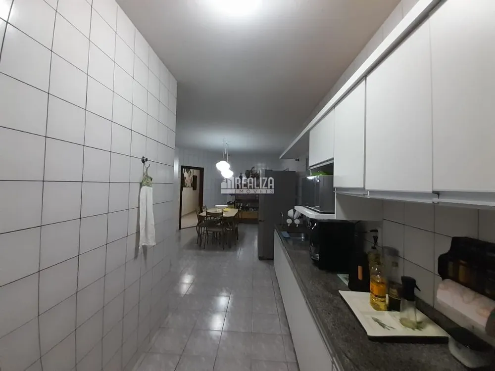 Casa, 3 quartos, 240 m² - Foto 21