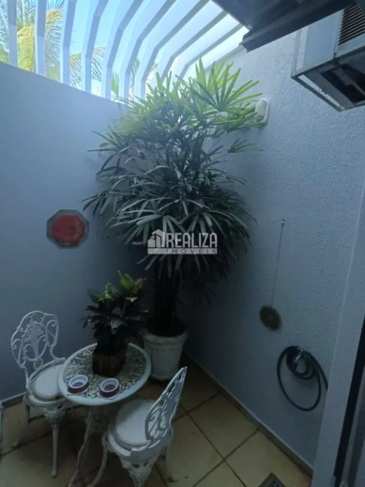 Casa, 4 quartos, 250 m² - Foto 8