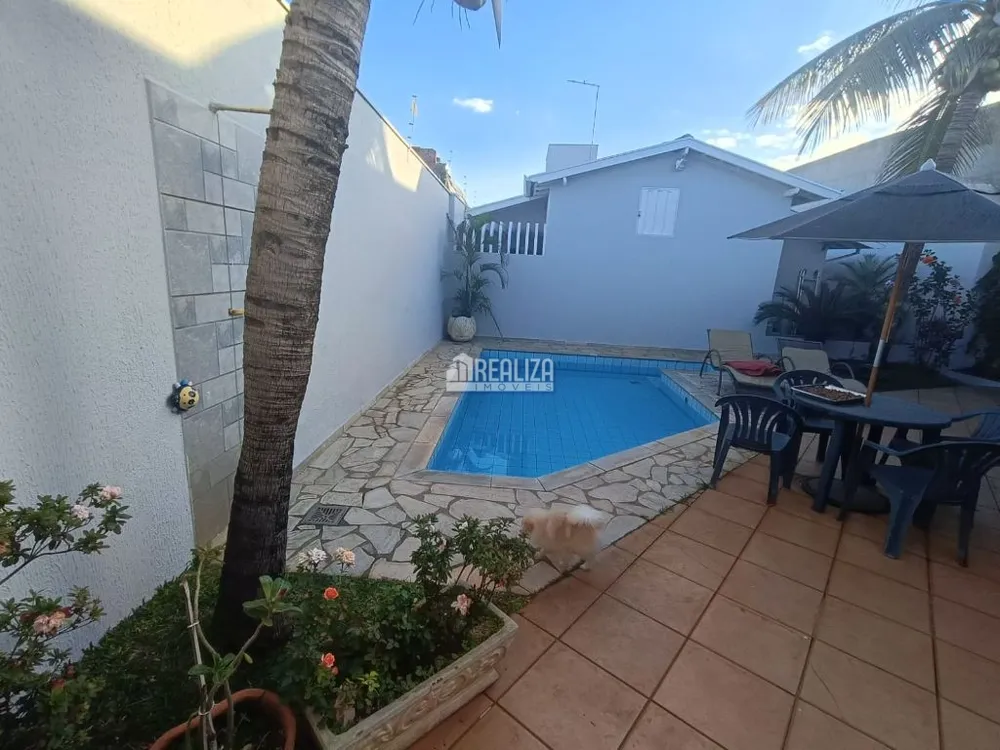 Casa, 4 quartos, 250 m² - Foto 5