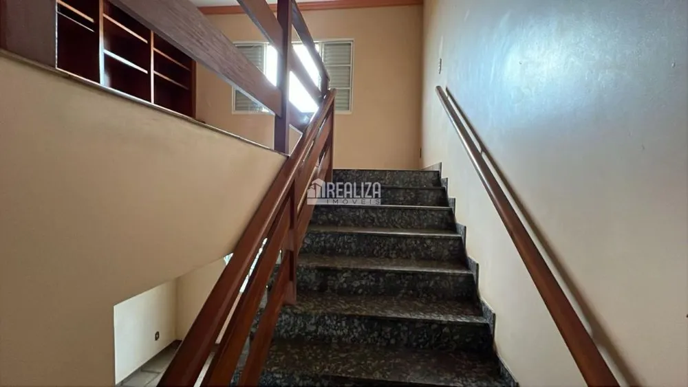 Casa, 5 quartos, 260 m² - Foto 5