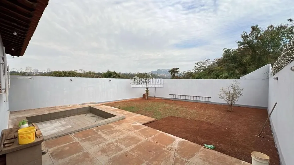 Casa, 5 quartos, 260 m² - Foto 2