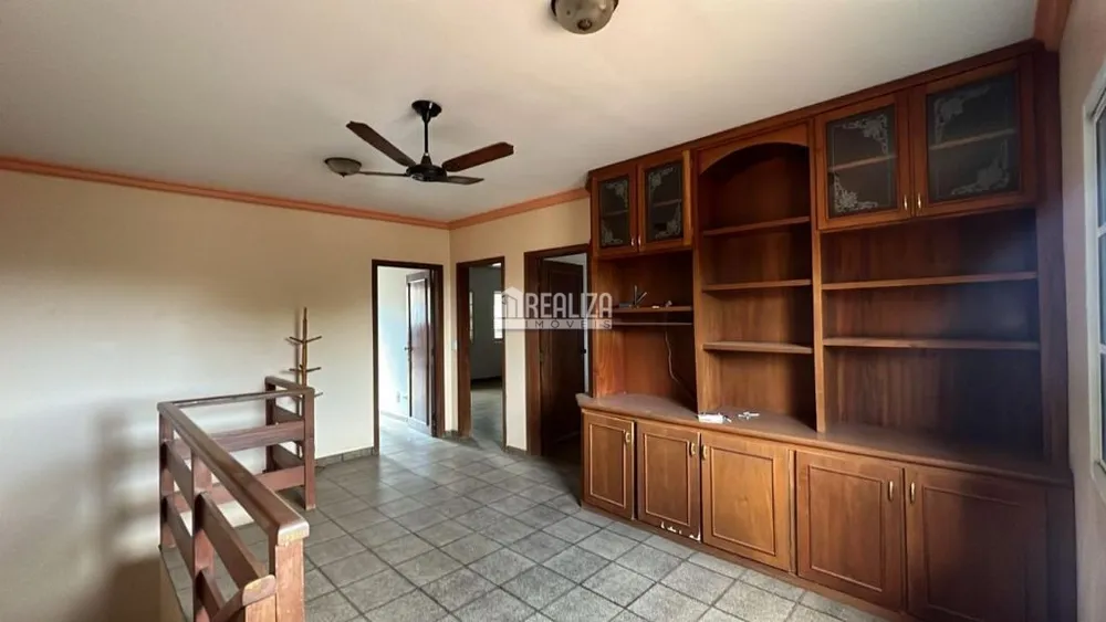 Casa, 5 quartos, 260 m² - Foto 6