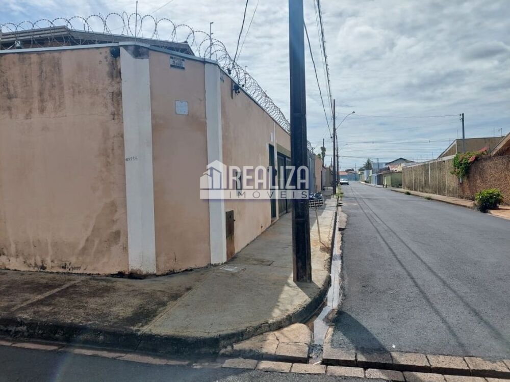 Casa, 3 quartos, 186 m² - Foto 2