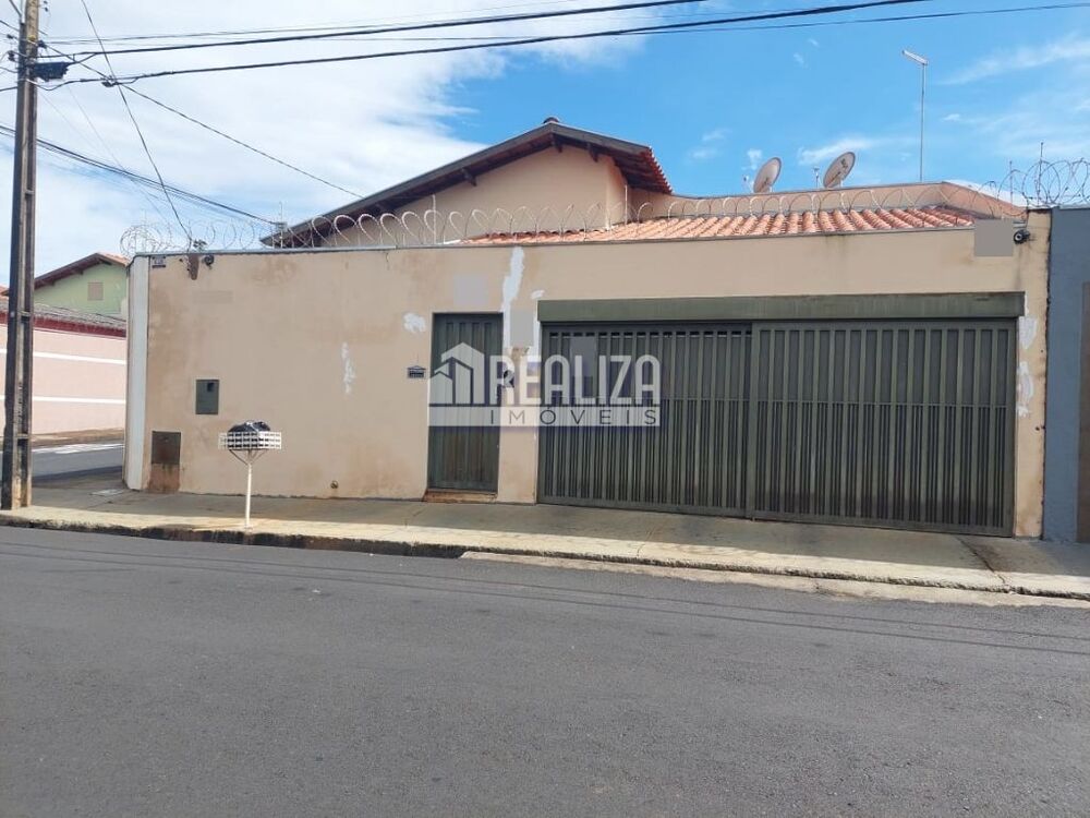 Casa, 3 quartos, 186 m² - Foto 1