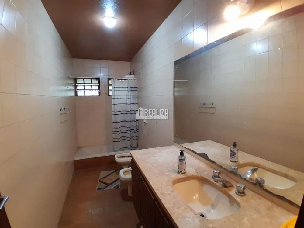 Casa, 4 quartos, 375 m² - Foto 1
