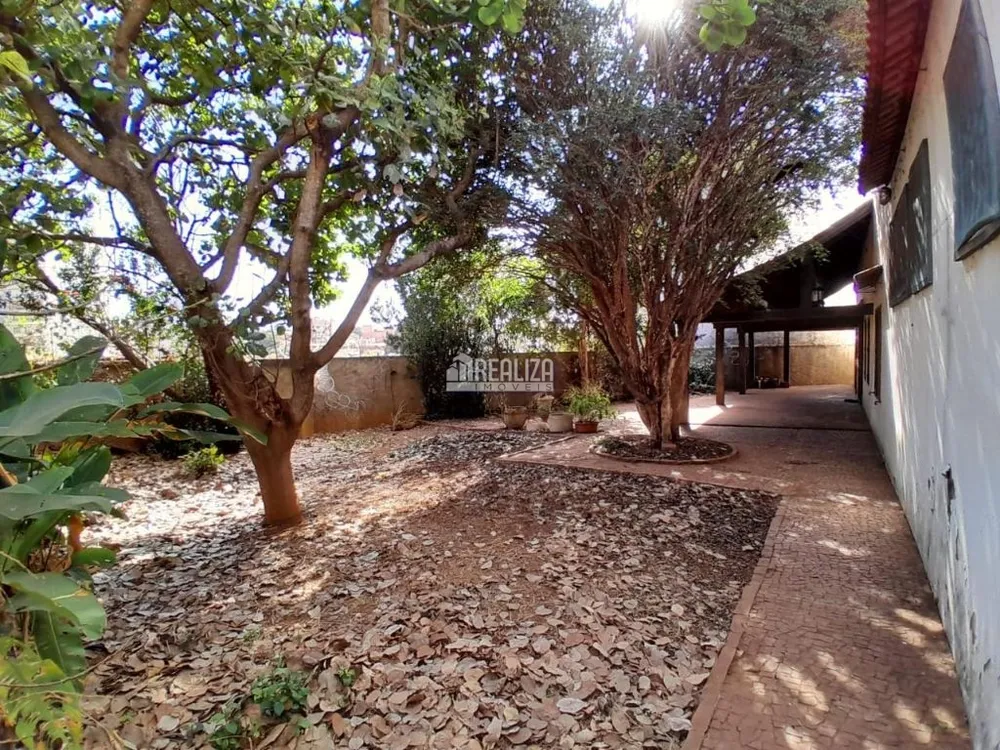 Casa, 4 quartos, 375 m² - Foto 8