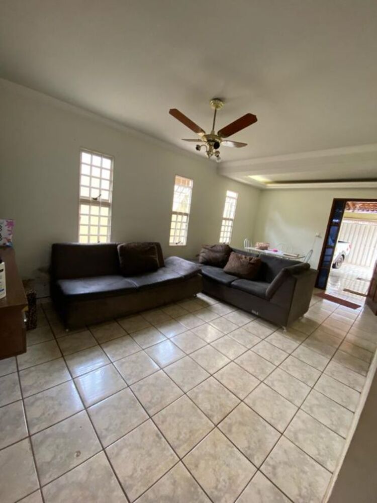 Casa à venda com 2 quartos, 170m² - Foto 3