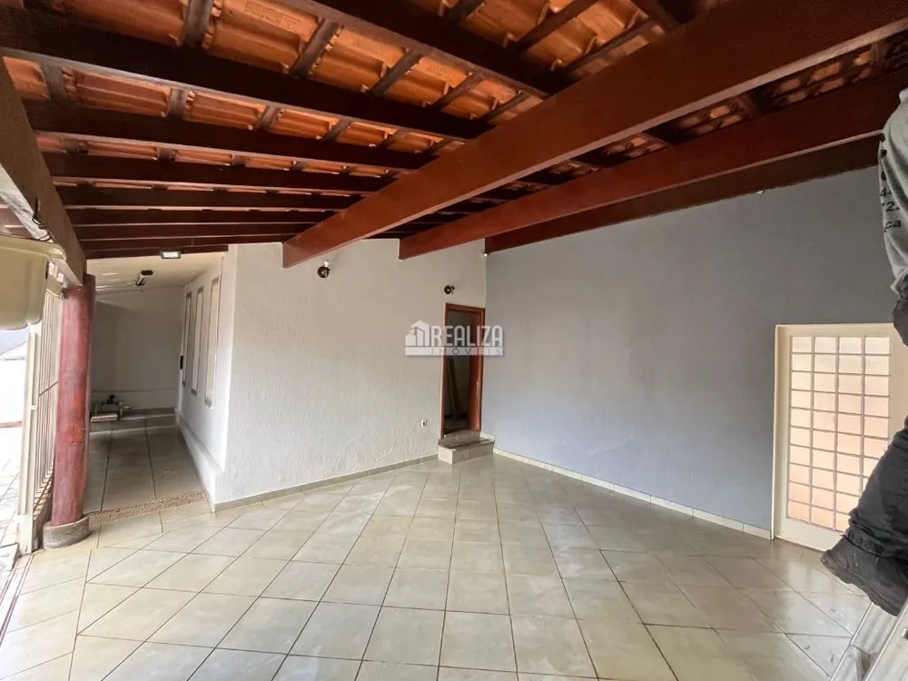 Casa, 4 quartos, 162 m² - Foto 1