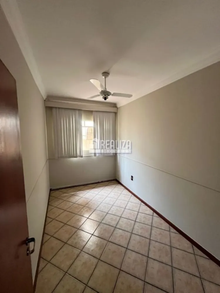 Casa, 4 quartos, 162 m² - Foto 4