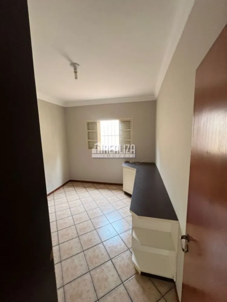Casa, 4 quartos, 162 m² - Foto 3
