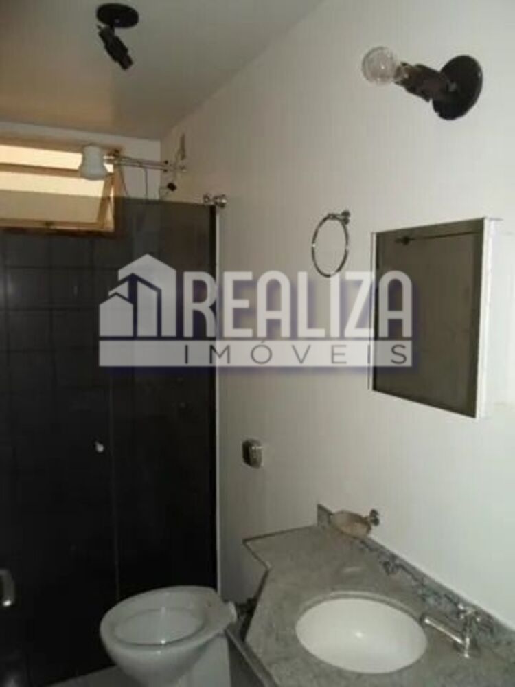 Apartamento à venda com 3 quartos, 75m² - Foto 1