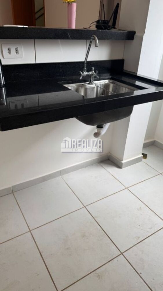 Apartamento à venda com 2 quartos, 50m² - Foto 2