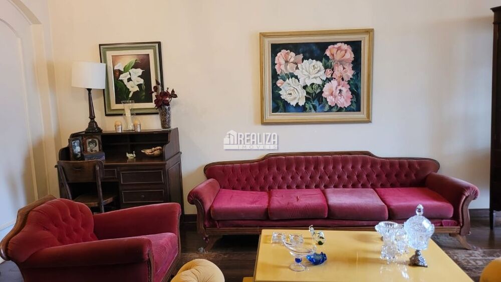 Casa à venda e aluguel com 5 quartos, 376m² - Foto 3