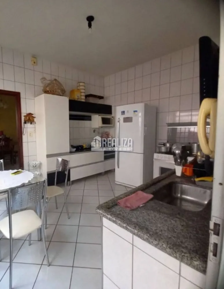 Casa, 3 quartos, 165 m² - Foto 2