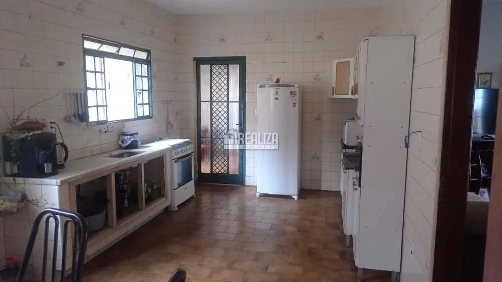 Casa, 3 quartos, 166 m² - Foto 3
