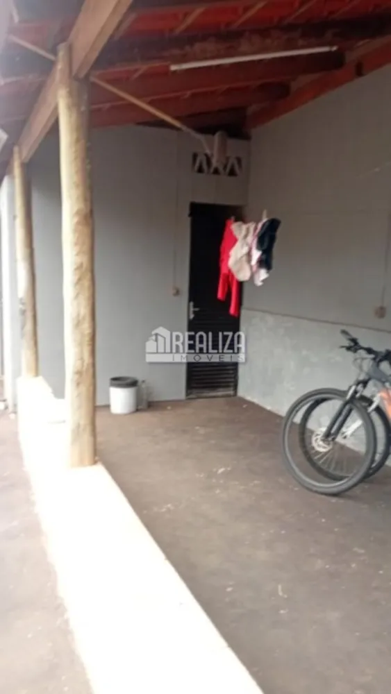 Casa, 2 quartos, 248 m² - Foto 4
