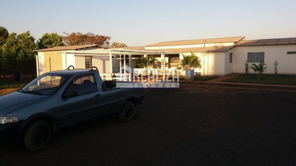 Chácara à venda com 4 quartos, 200m² - Foto 6