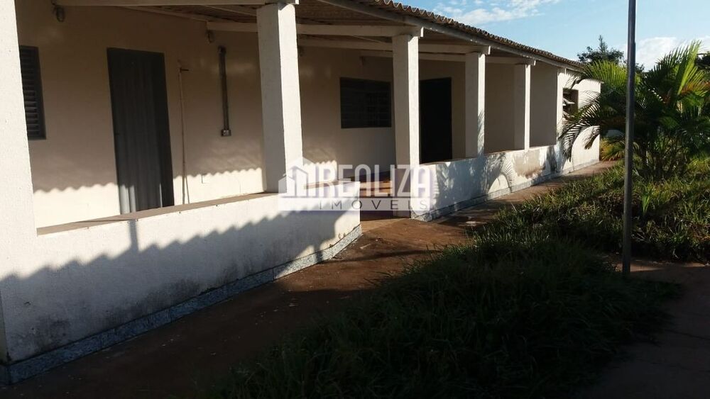 Chácara à venda com 4 quartos, 200m² - Foto 4