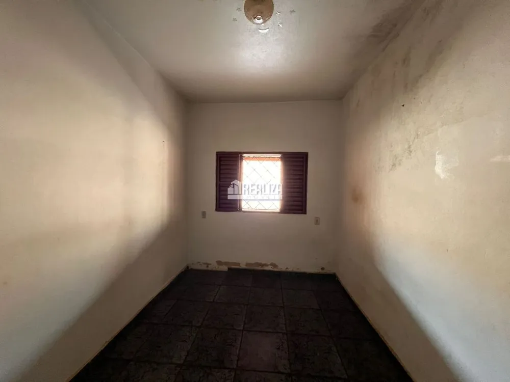 Casa, 4 quartos, 268 m² - Foto 4