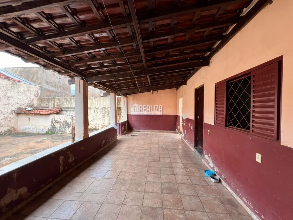 Casa, 4 quartos, 268 m² - Foto 3