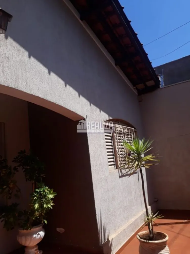 Casa, 3 quartos, 177 m² - Foto 1