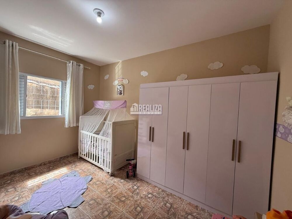Casa, 3 quartos, 154 m² - Foto 2