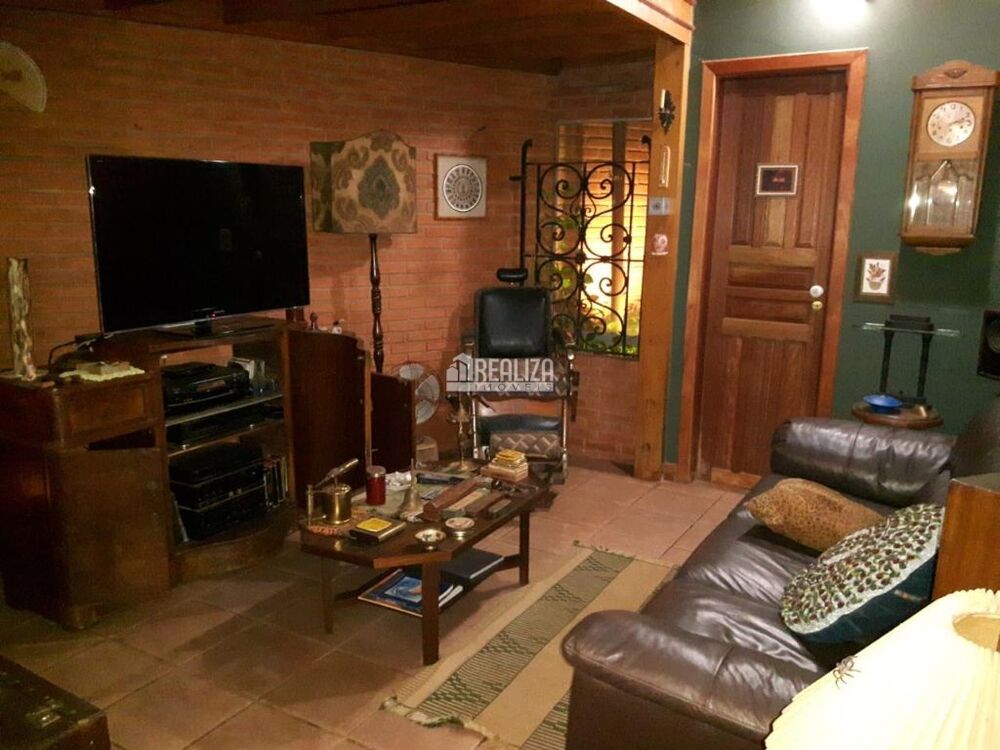 Casa, 4 quartos, 290 m² - Foto 2