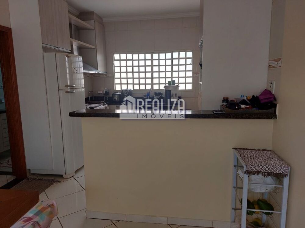 Casa à venda com 3 quartos, 165m² - Foto 7