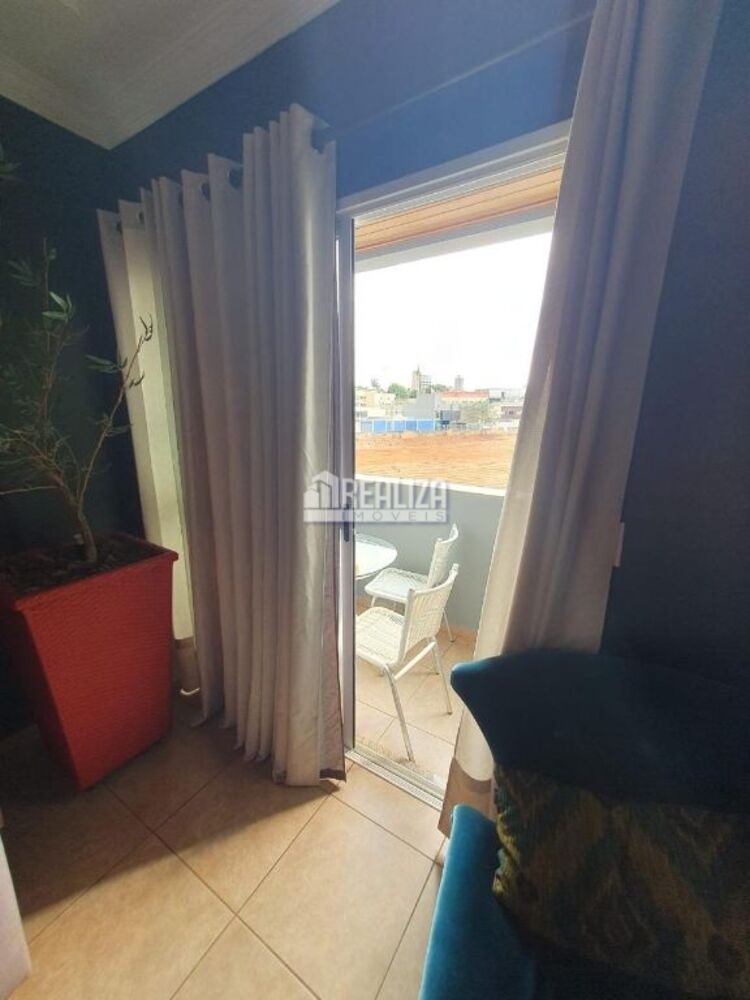 Apartamento, 3 quartos, 142 m² - Foto 1