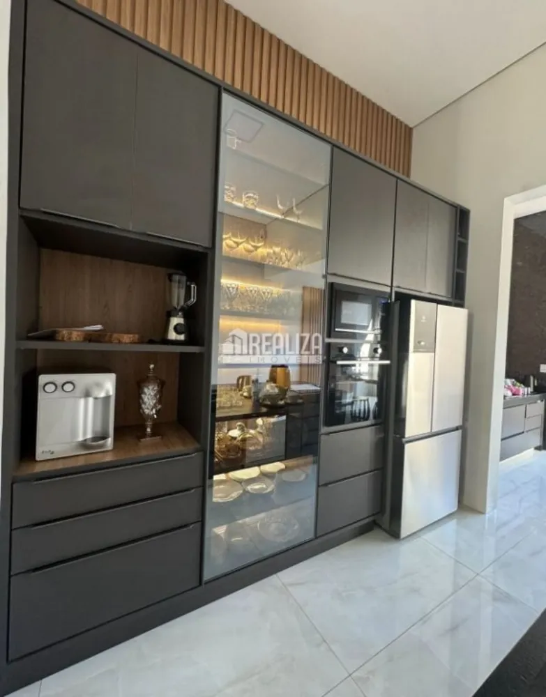 Casa, 3 quartos, 220 m² - Foto 3