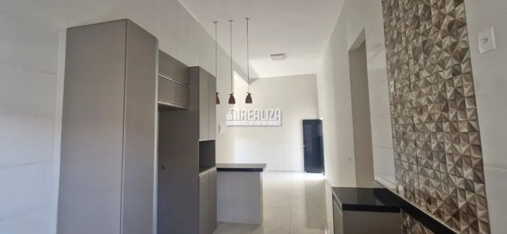 Casa, 3 quartos, 190 m² - Foto 1