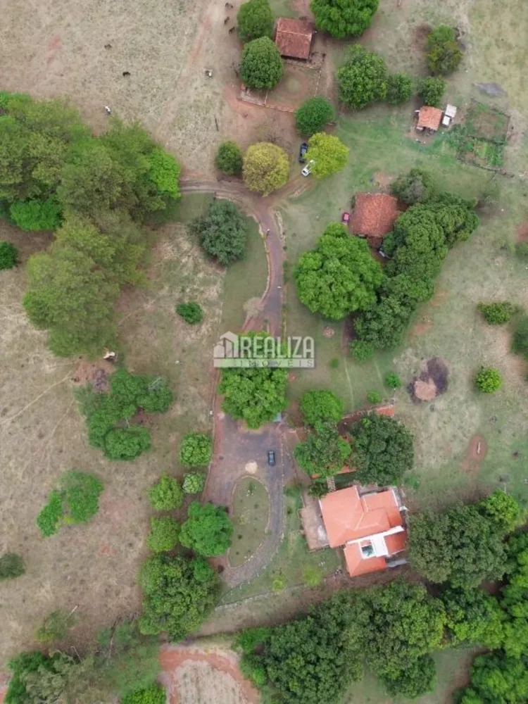 Chácara, 4 quartos, 14 m² - Foto 2