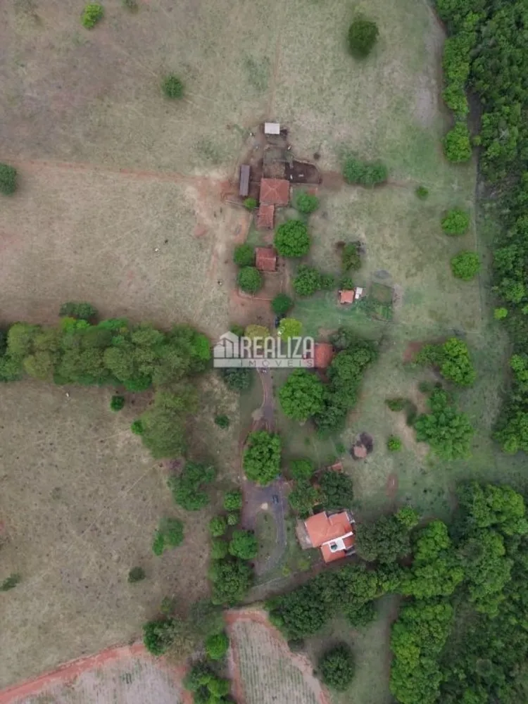 Chácara, 4 quartos, 14 m² - Foto 1