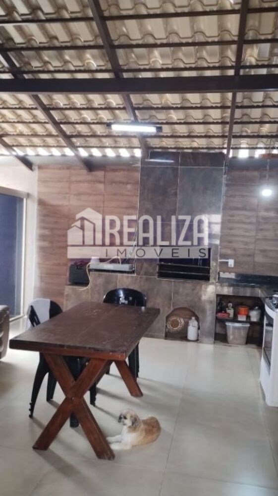 Casa, 3 quartos, 200 m² - Foto 1