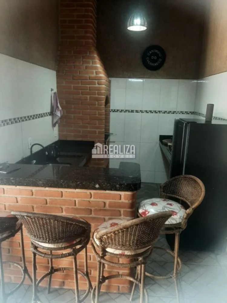 Casa, 3 quartos, 250 m² - Foto 1