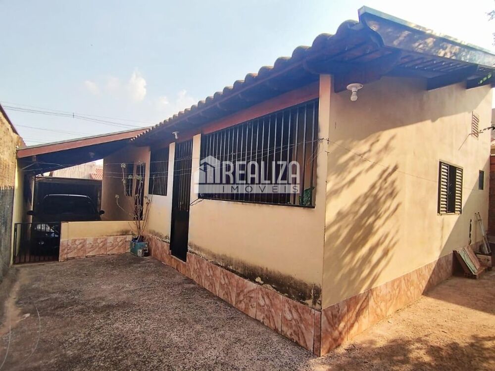 Casa, 4 quartos, 102 m² - Foto 1