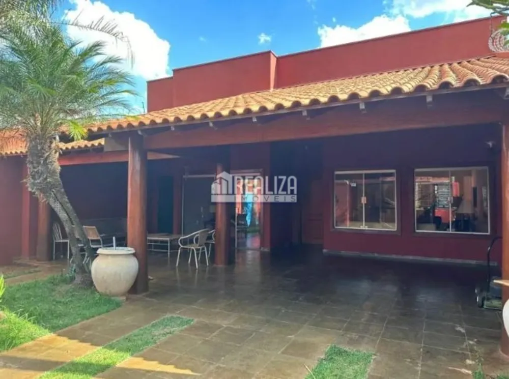 Casa, 3 quartos, 225 m² - Foto 1