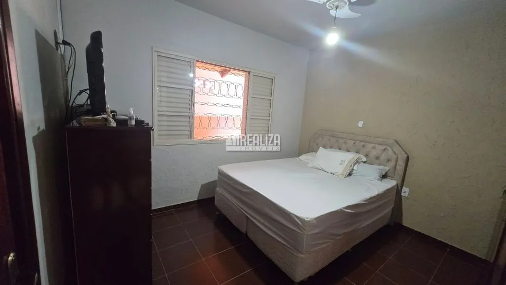 Casa, 3 quartos, 218 m² - Foto 11