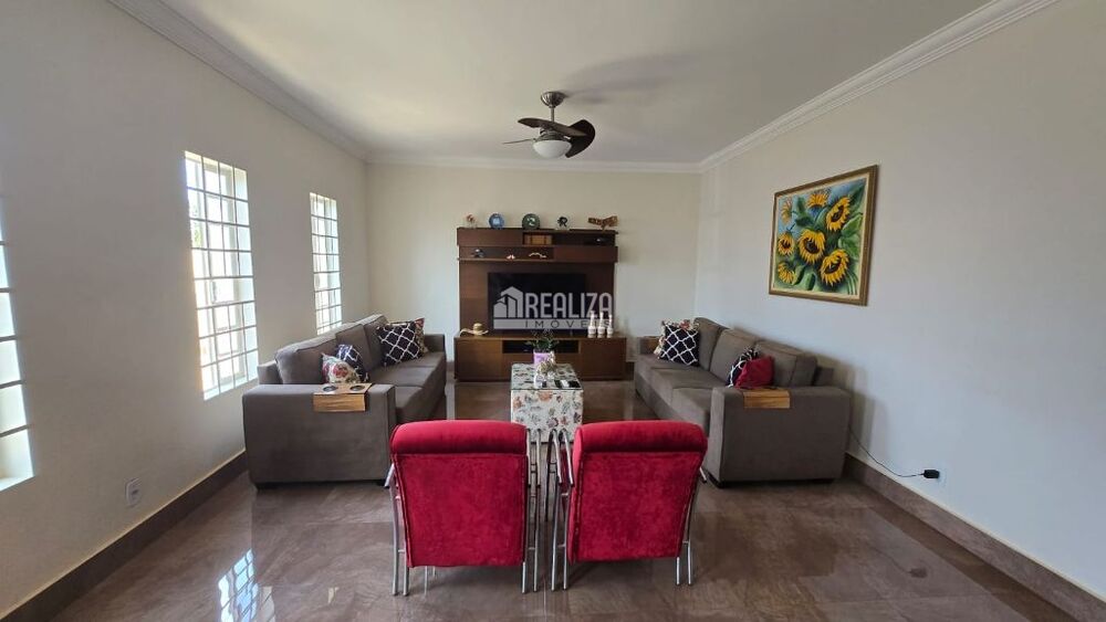 Casa, 3 quartos, 218 m² - Foto 6